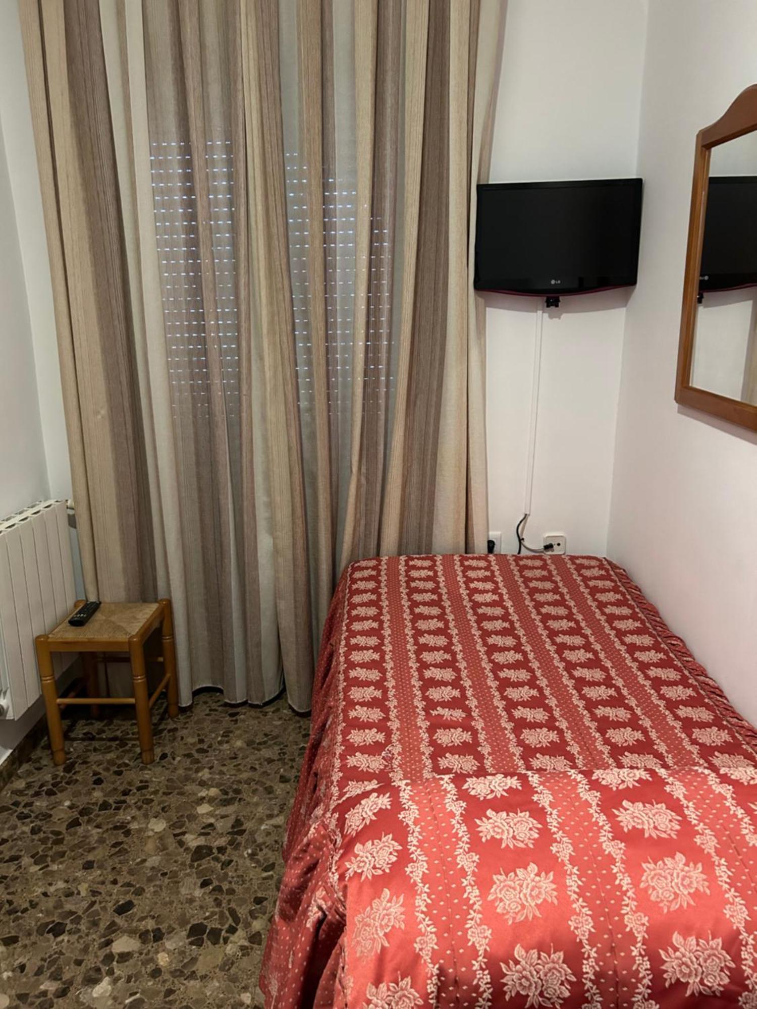Labella - Hostal Rural Restaurante Ла-Калаорра Экстерьер фото