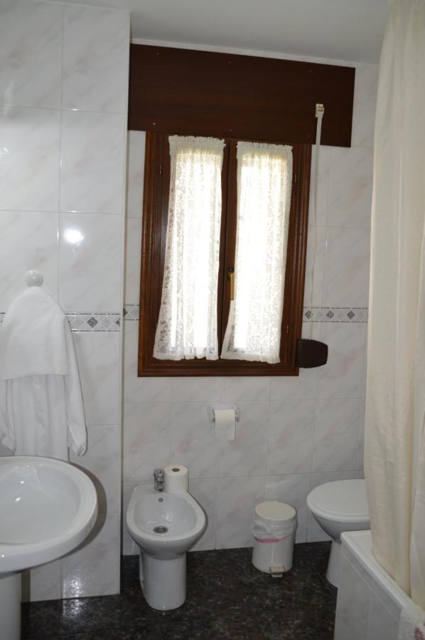 Labella - Hostal Rural Restaurante Ла-Калаорра Экстерьер фото